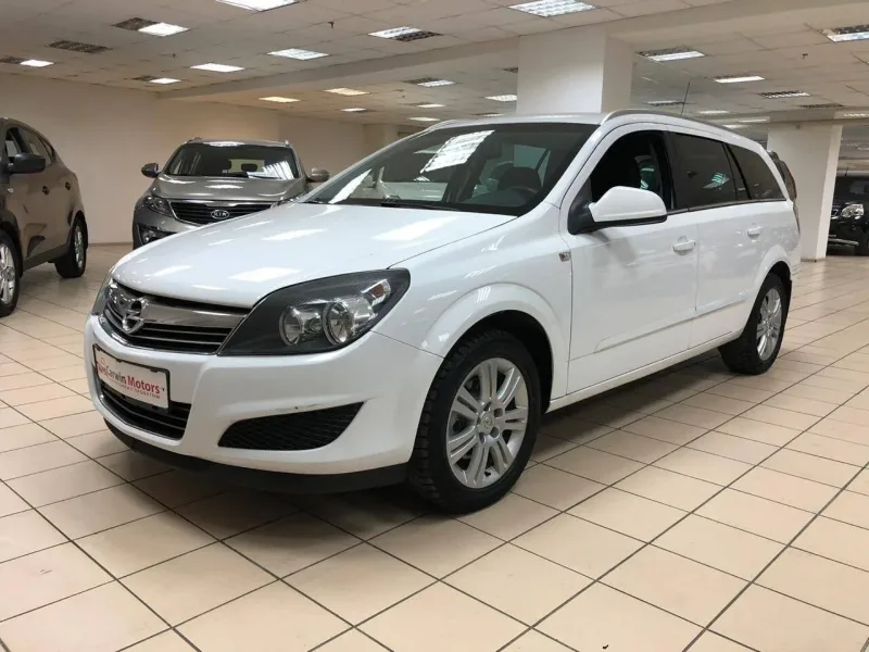 Opel Astra 2012