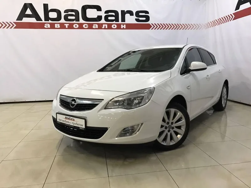 Opel Astra 2012