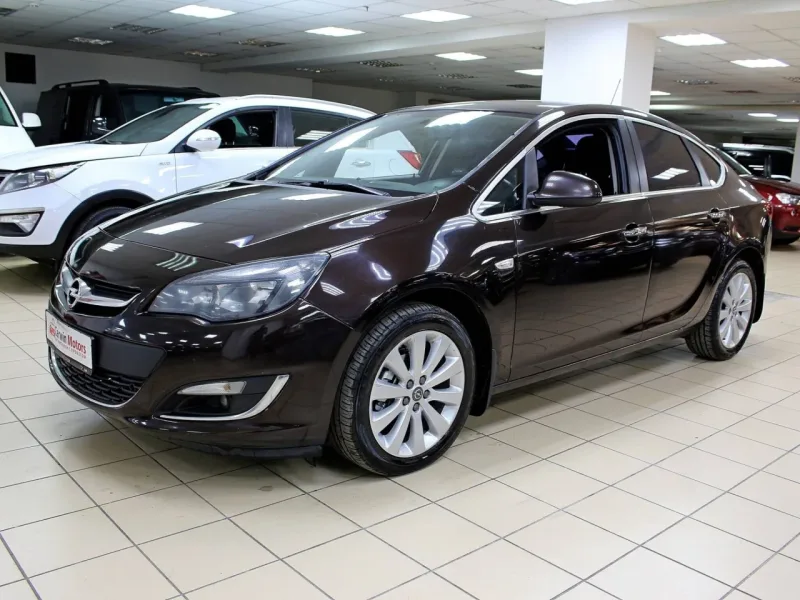Opel Astra 2013