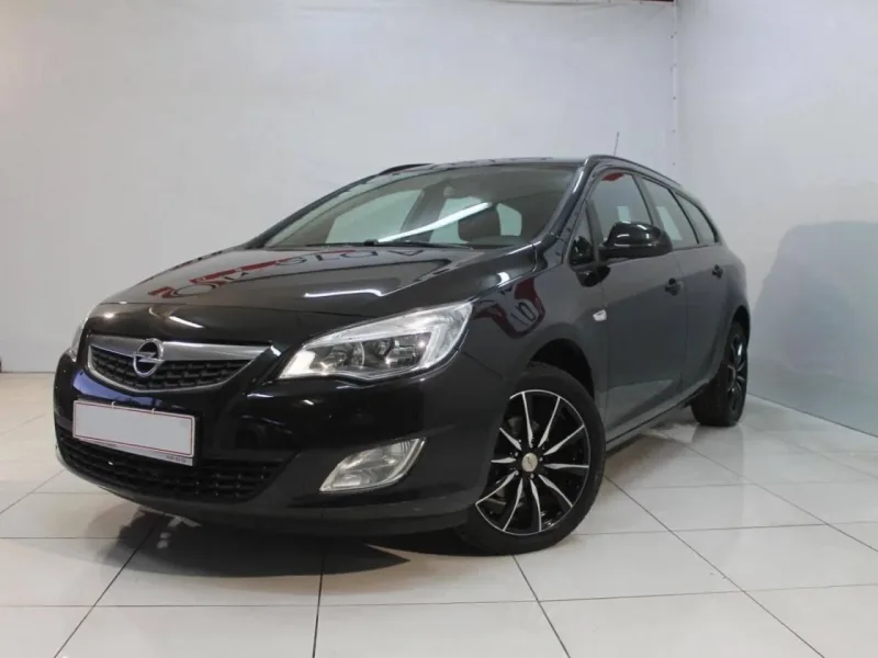Opel Astra 2012