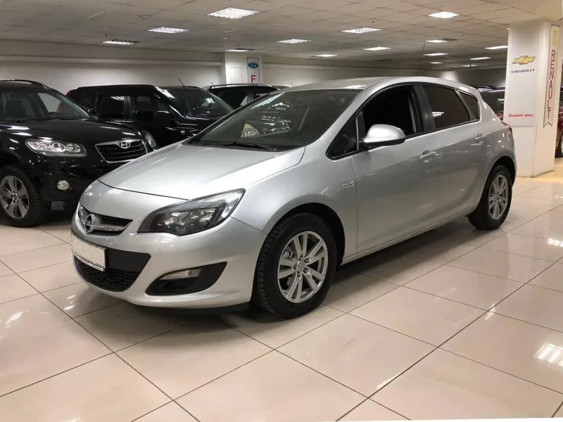 Opel Astra 2013