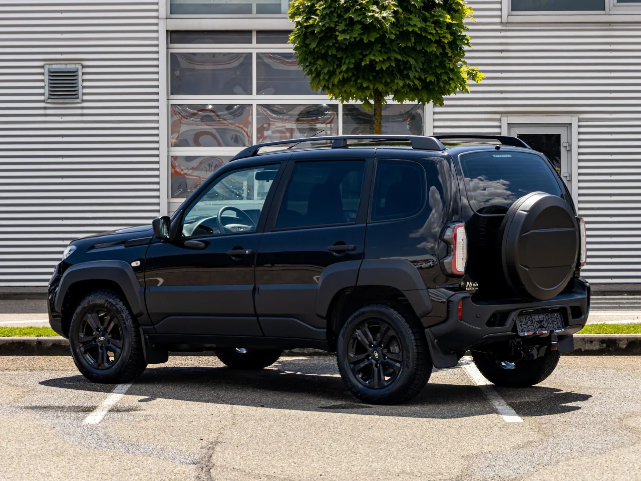 LADA (ВАЗ) Niva Travel