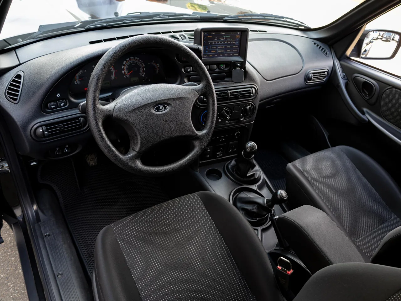 LADA (ВАЗ) Niva Travel