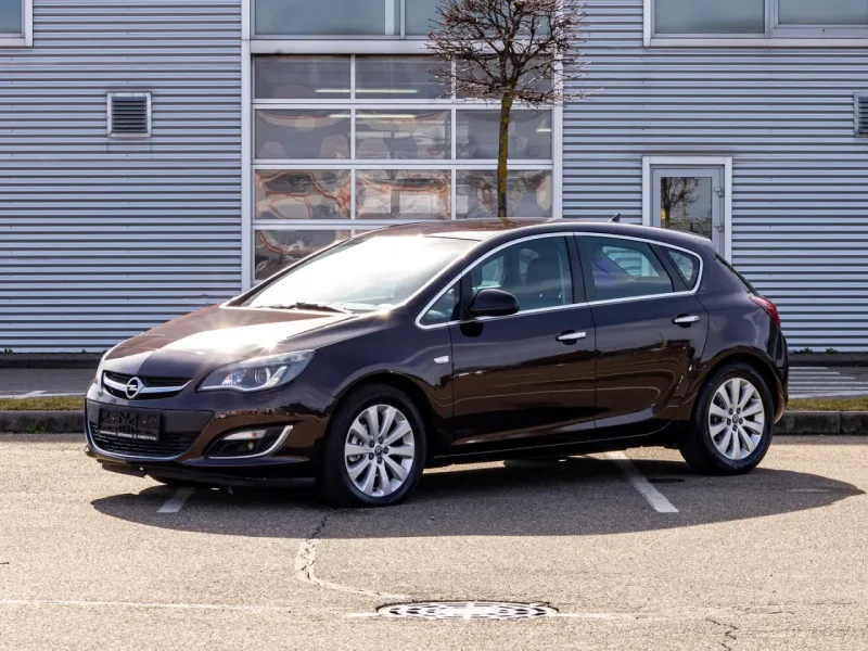 Opel Astra 2013