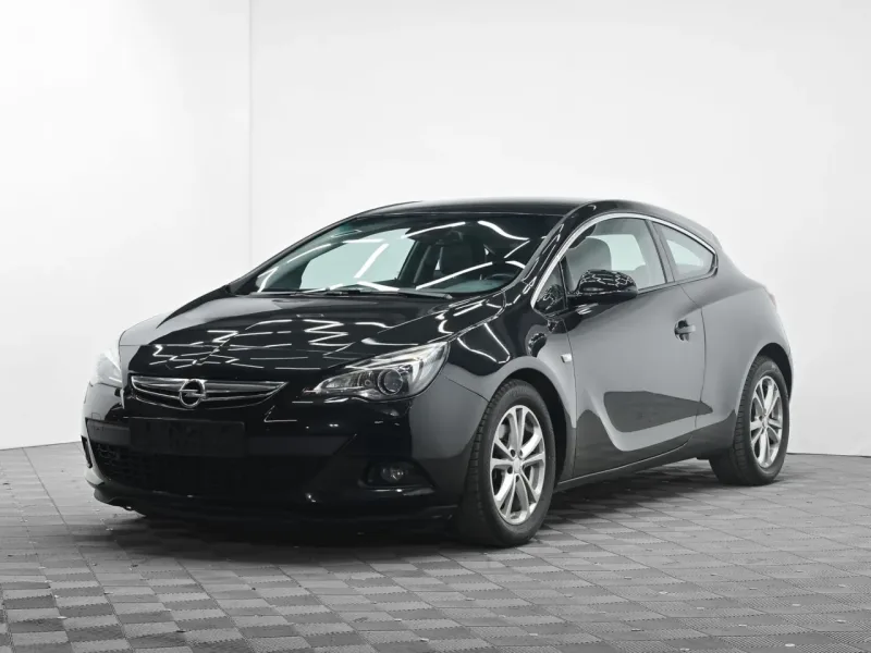 Opel Astra 2012