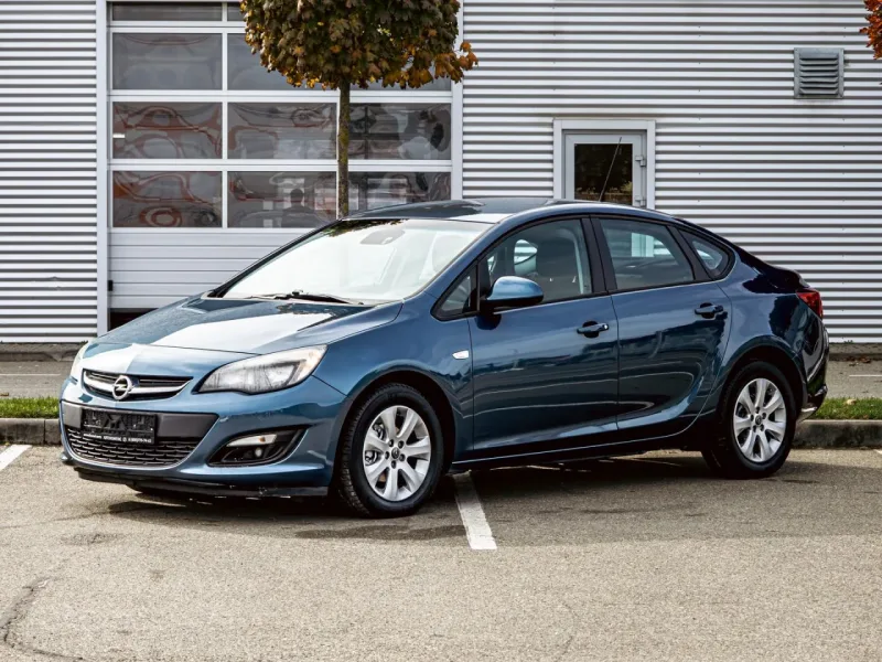 Opel Astra 2014