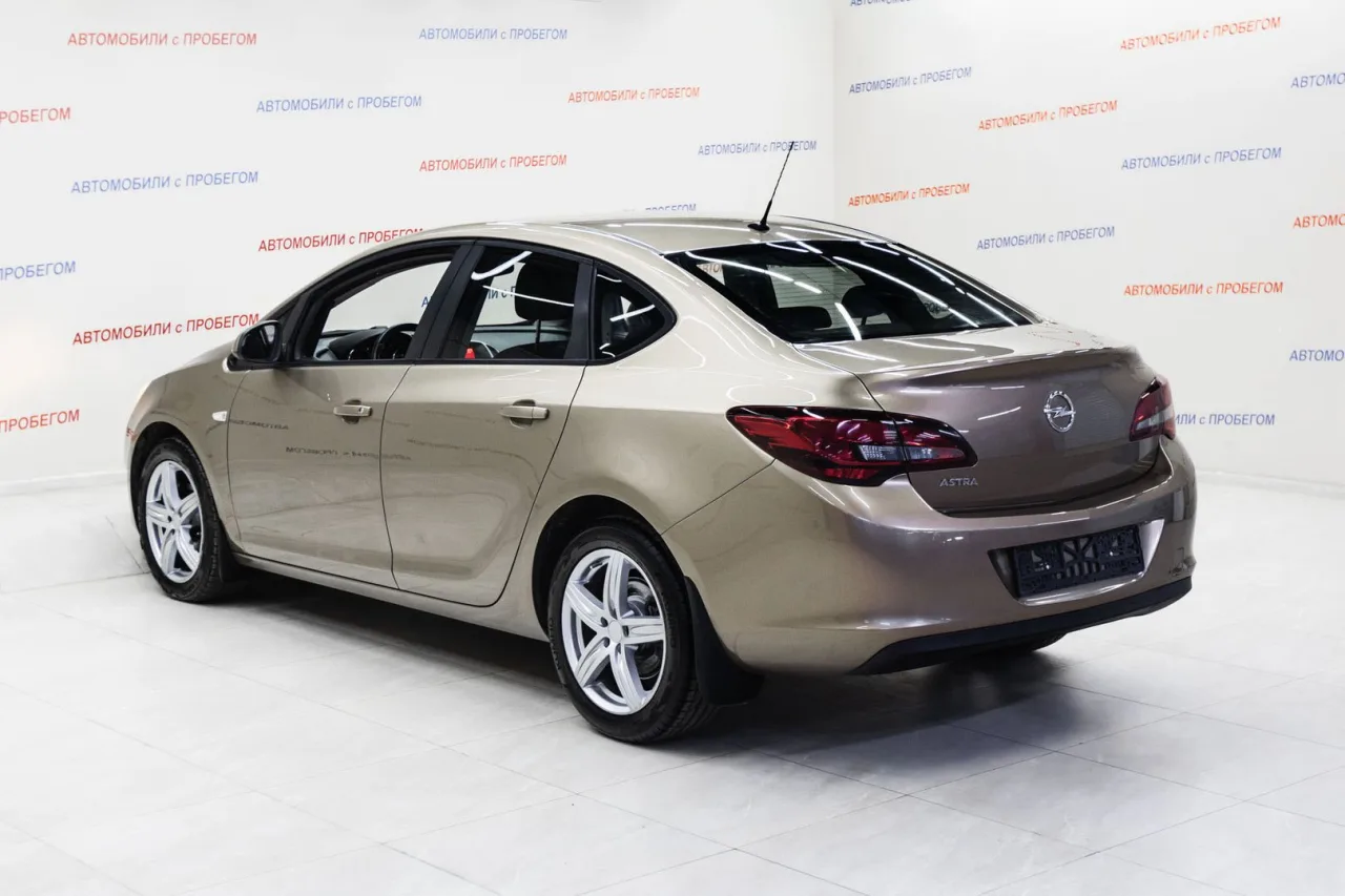 Opel Astra