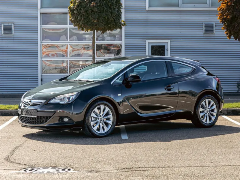 Opel Astra 2012