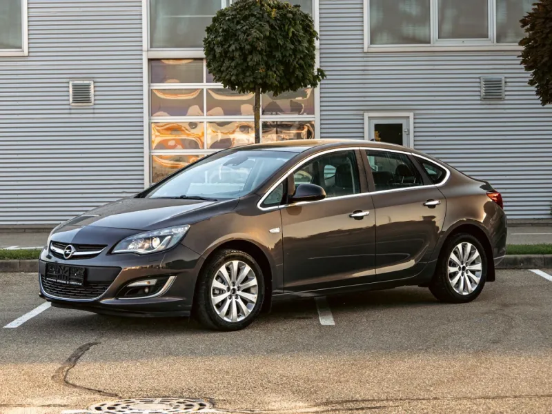 Opel Astra 2015