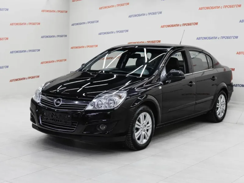 Opel Astra 2012