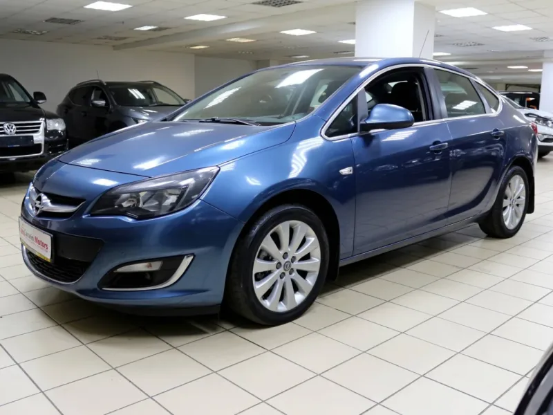 Opel Astra 2014