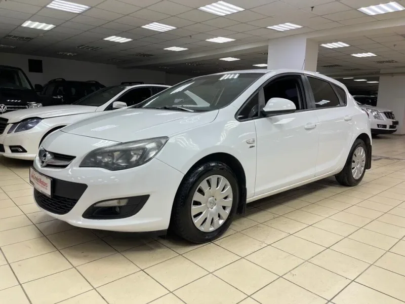 Opel Astra 2014