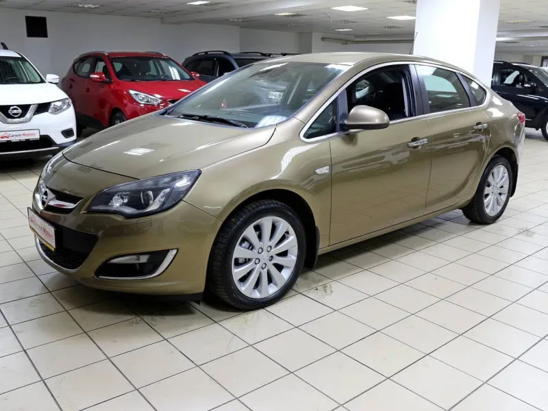 Opel Astra 2013