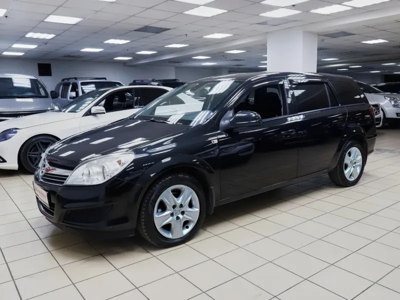 Opel Astra 2012