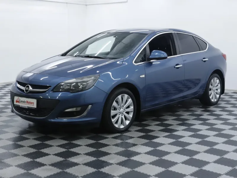 Opel Astra 2014