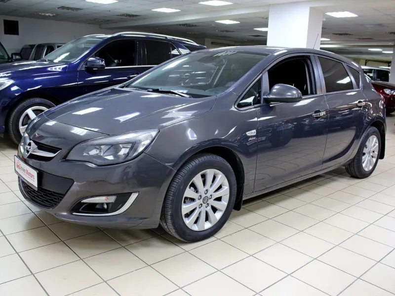 Opel Astra 2013