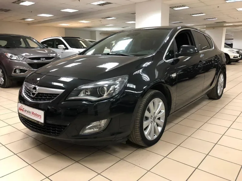 Opel Astra 2012