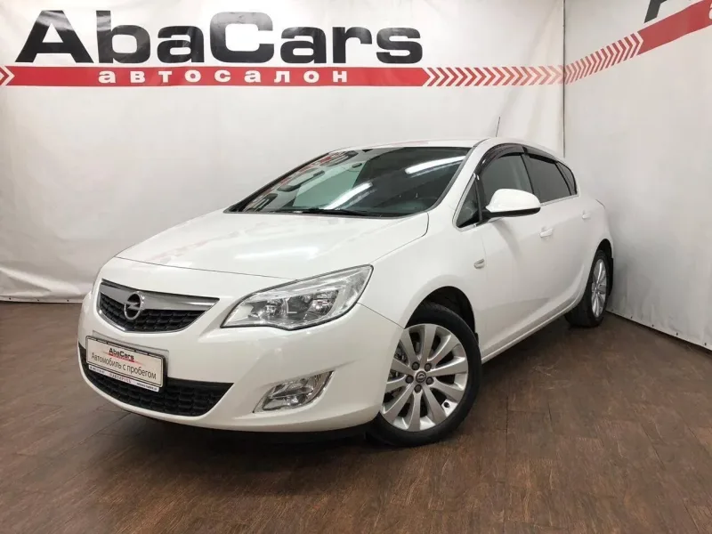 Opel Astra 2012