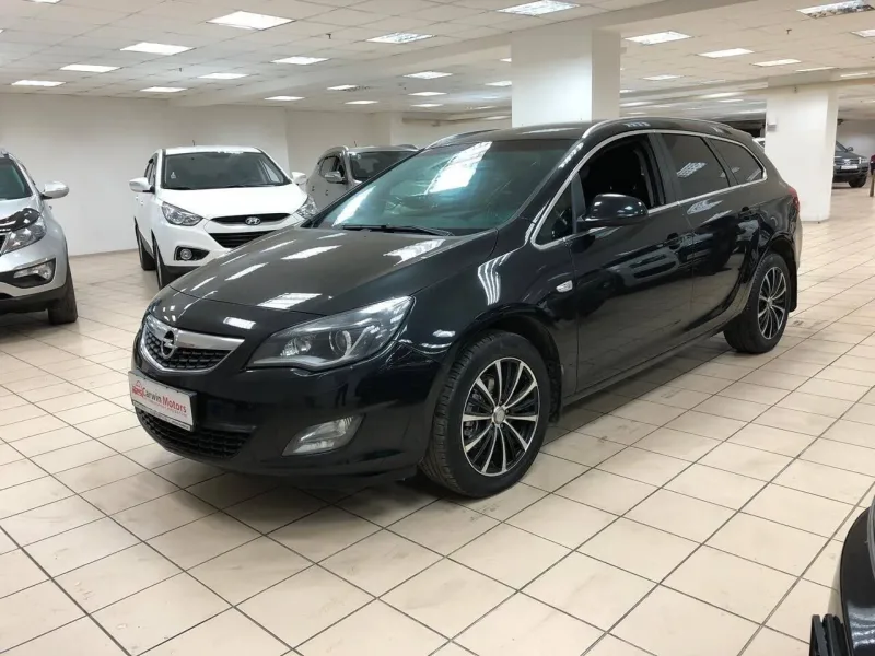 Opel Astra 2012