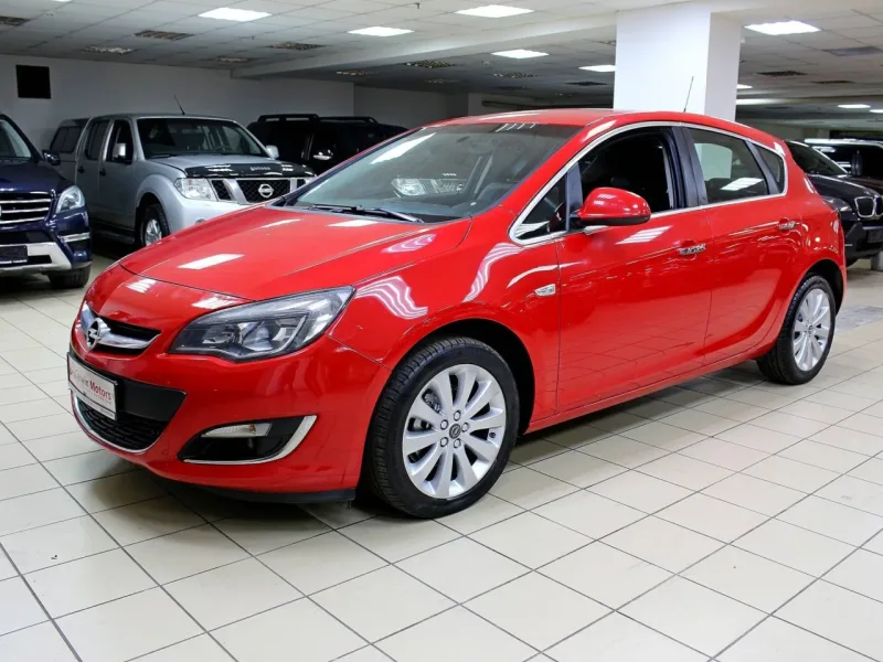 Opel Astra 2012