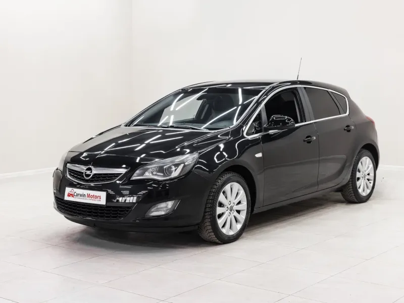 Opel Astra 2012