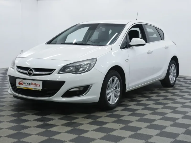 Opel Astra 2013