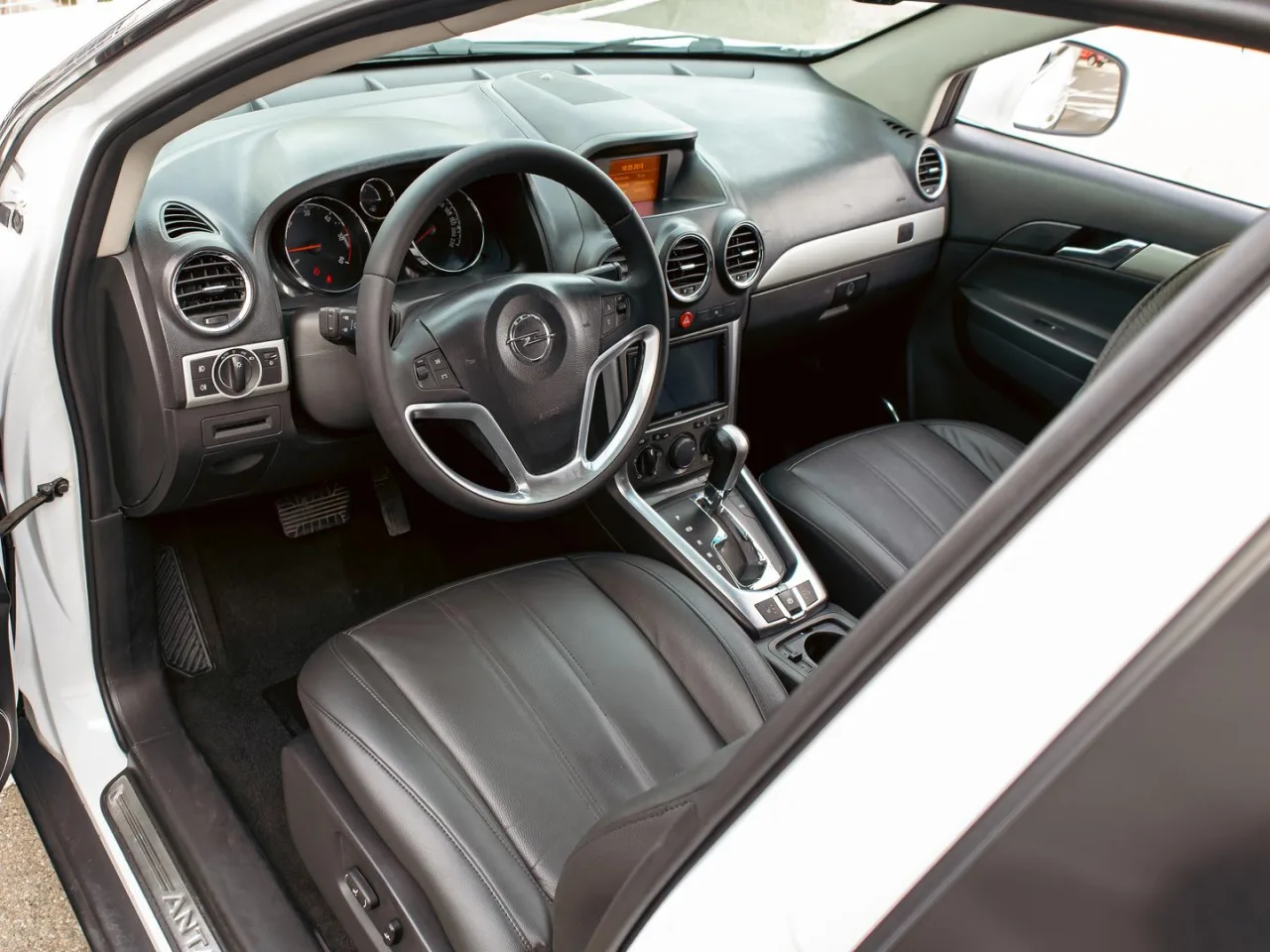 Opel Antara