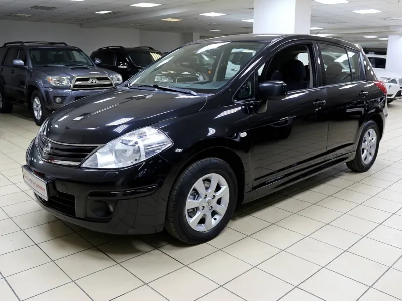 Nissan Tiida 2013