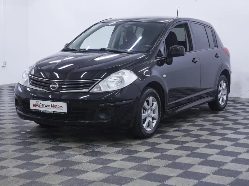 Nissan Tiida 2013