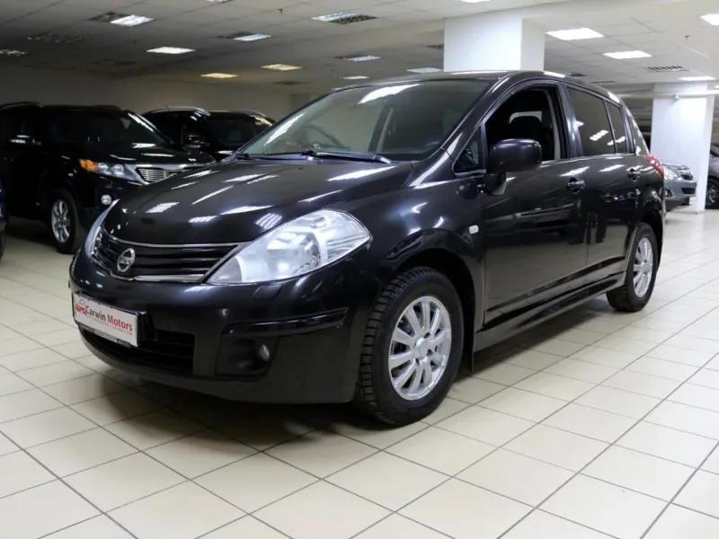 Nissan Tiida 2013