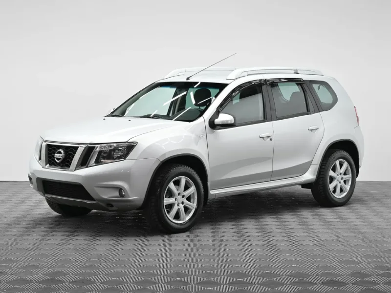 Nissan Terrano 2015