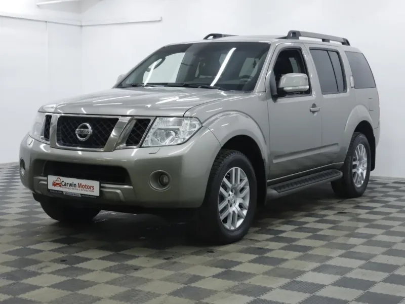 Nissan Pathfinder 2012