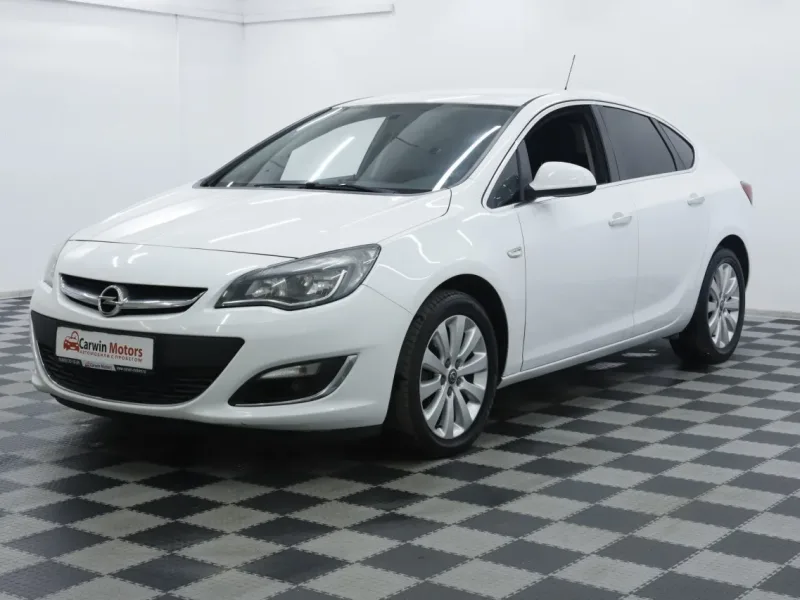 Opel Astra 2013
