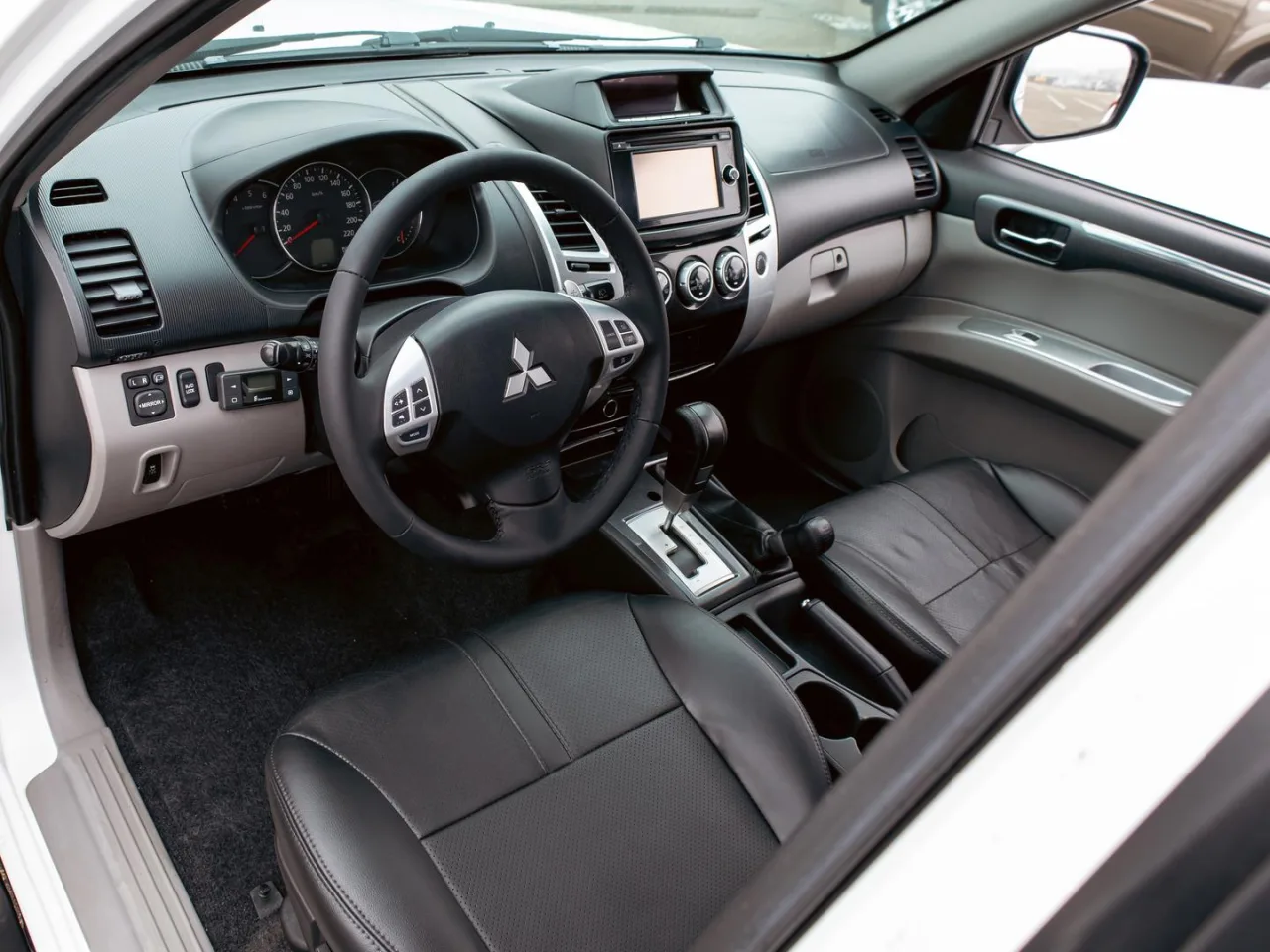 Mitsubishi Pajero Sport
