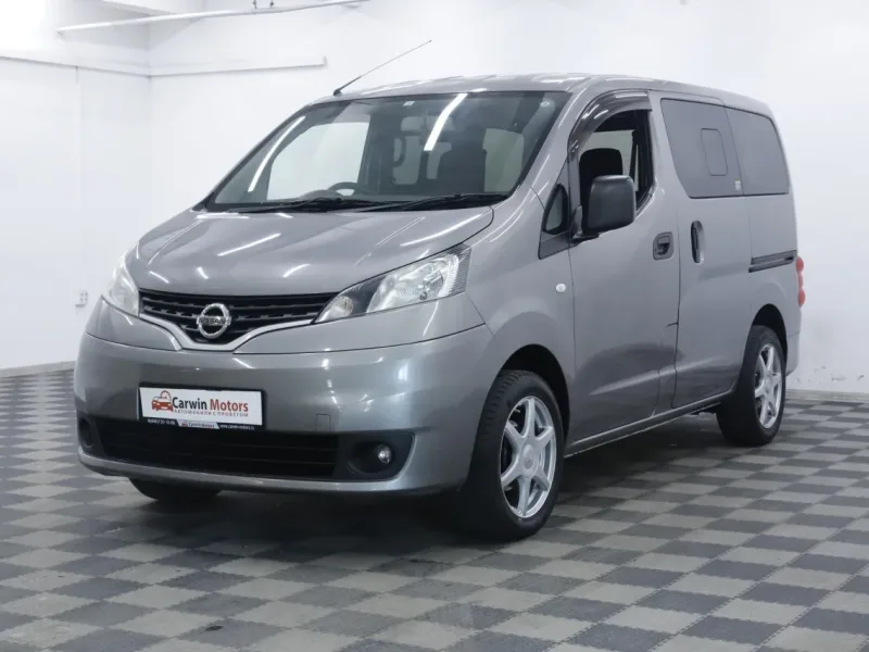Nissan NV200 2017
