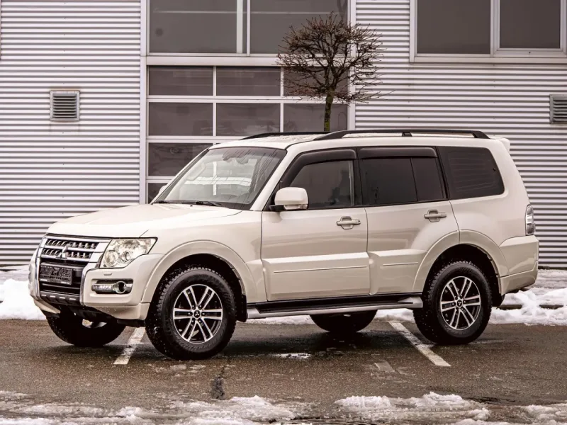 Mitsubishi Pajero 2014
