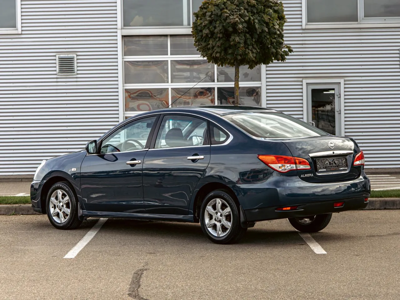 Nissan Almera