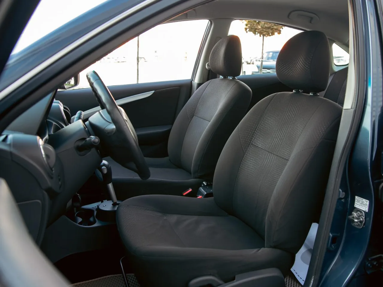 Nissan Almera