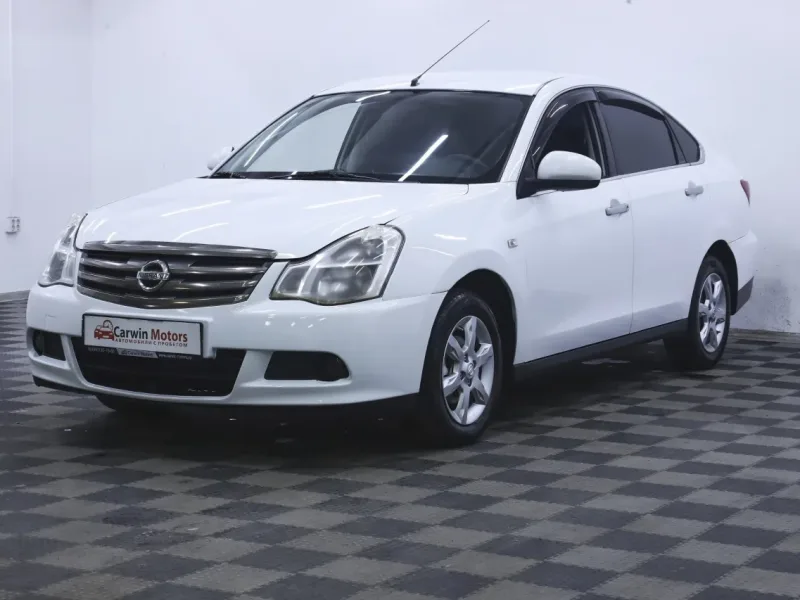 Nissan Almera 2015
