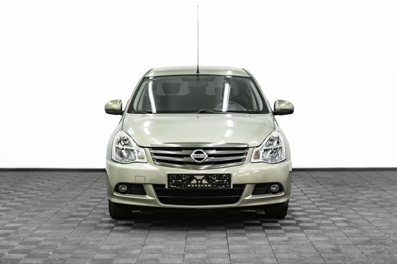 Nissan Almera