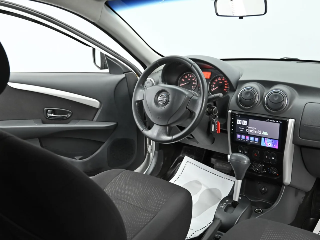 Nissan Almera