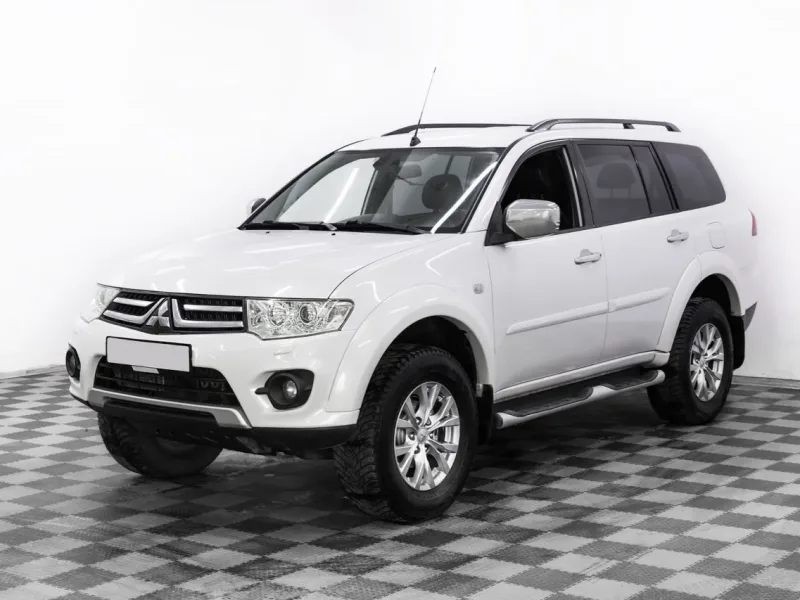 Mitsubishi Pajero Sport 2013