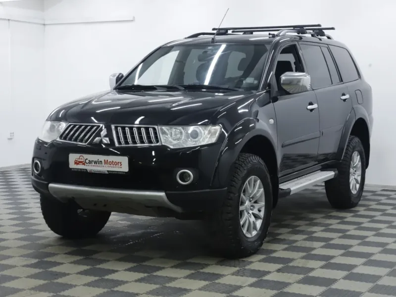 Mitsubishi Pajero Sport 2015