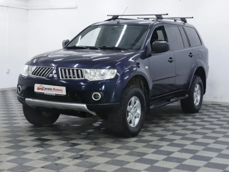 Mitsubishi Pajero Sport 2012