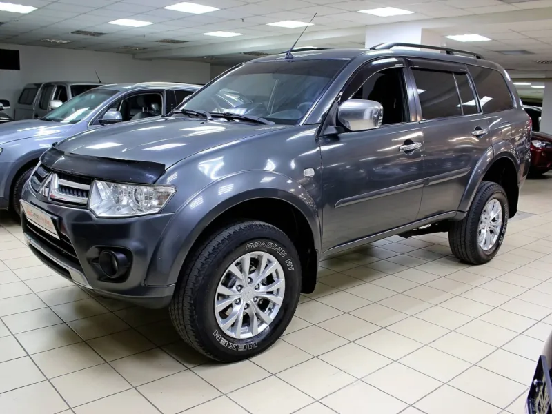 Mitsubishi Pajero Sport 2014