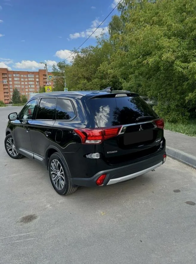 Mitsubishi Outlander