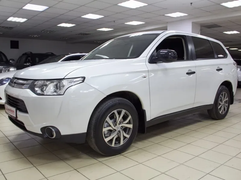 Mitsubishi Outlander 2014