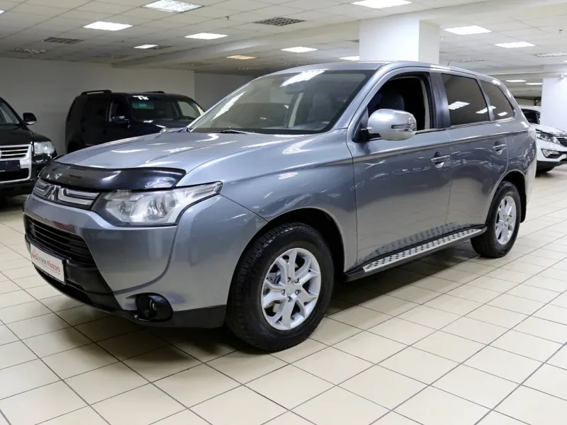 Mitsubishi Outlander 2012