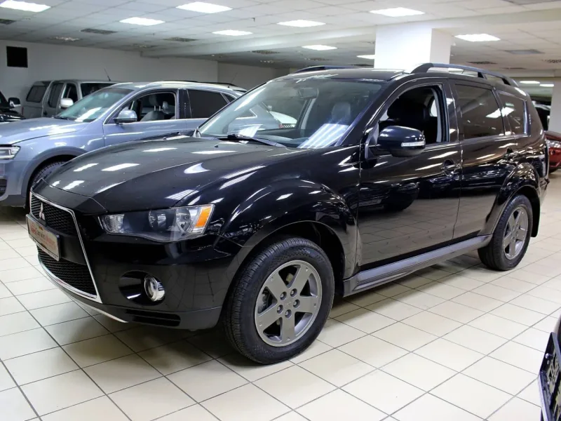 Mitsubishi Outlander 2012