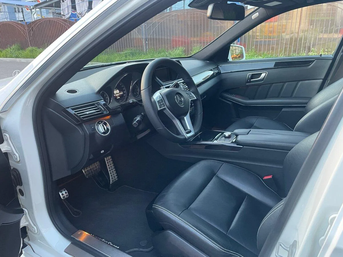 Mercedes-Benz E-Класс